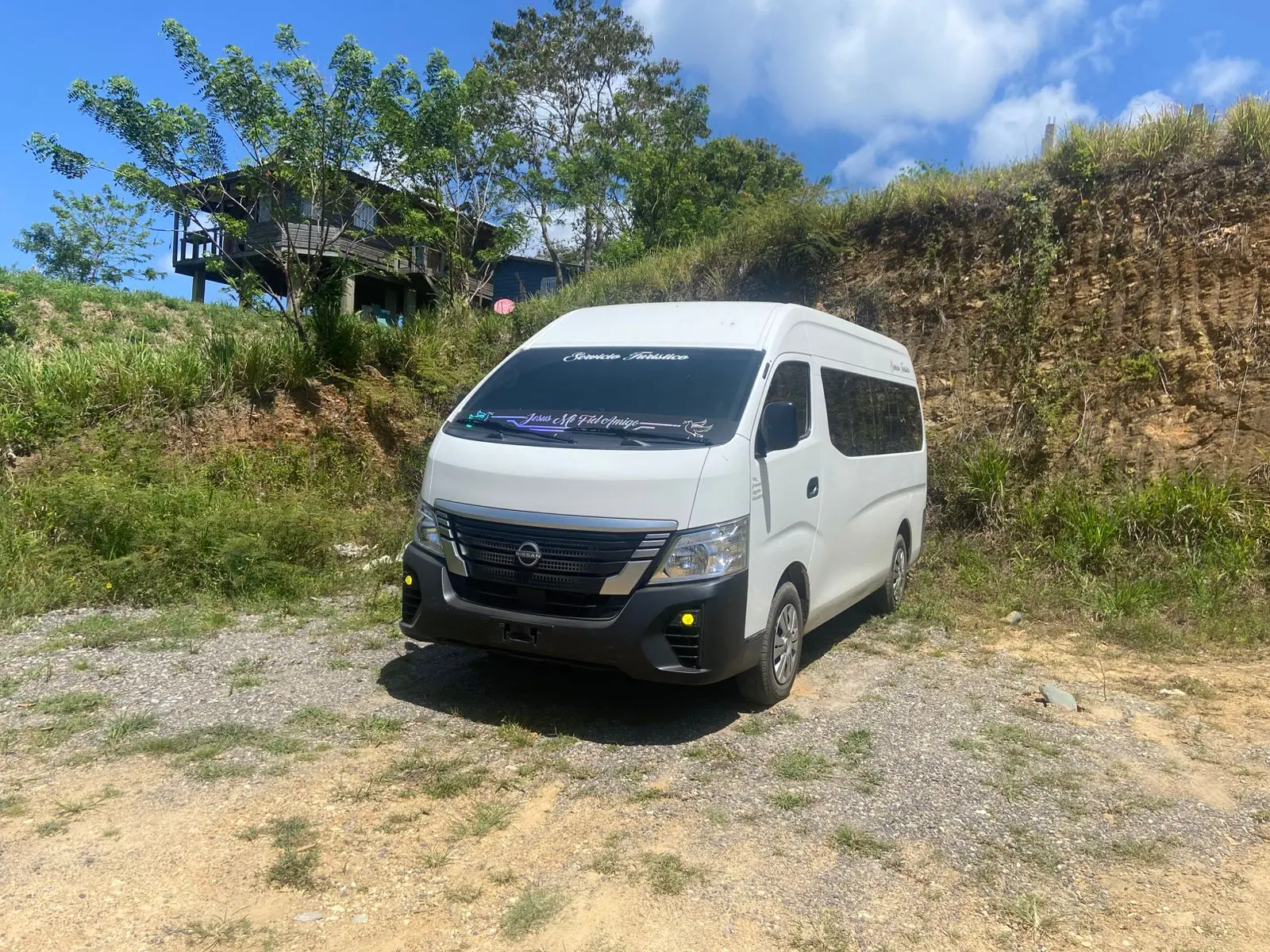 Roatan Airport Transfer – Private Transportation Service - Image 2